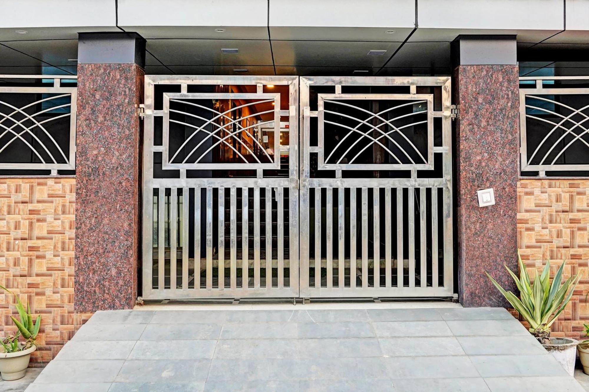 Hotel O Greno House Near Pvr Ansal Plaza Greater Noida Buitenkant foto