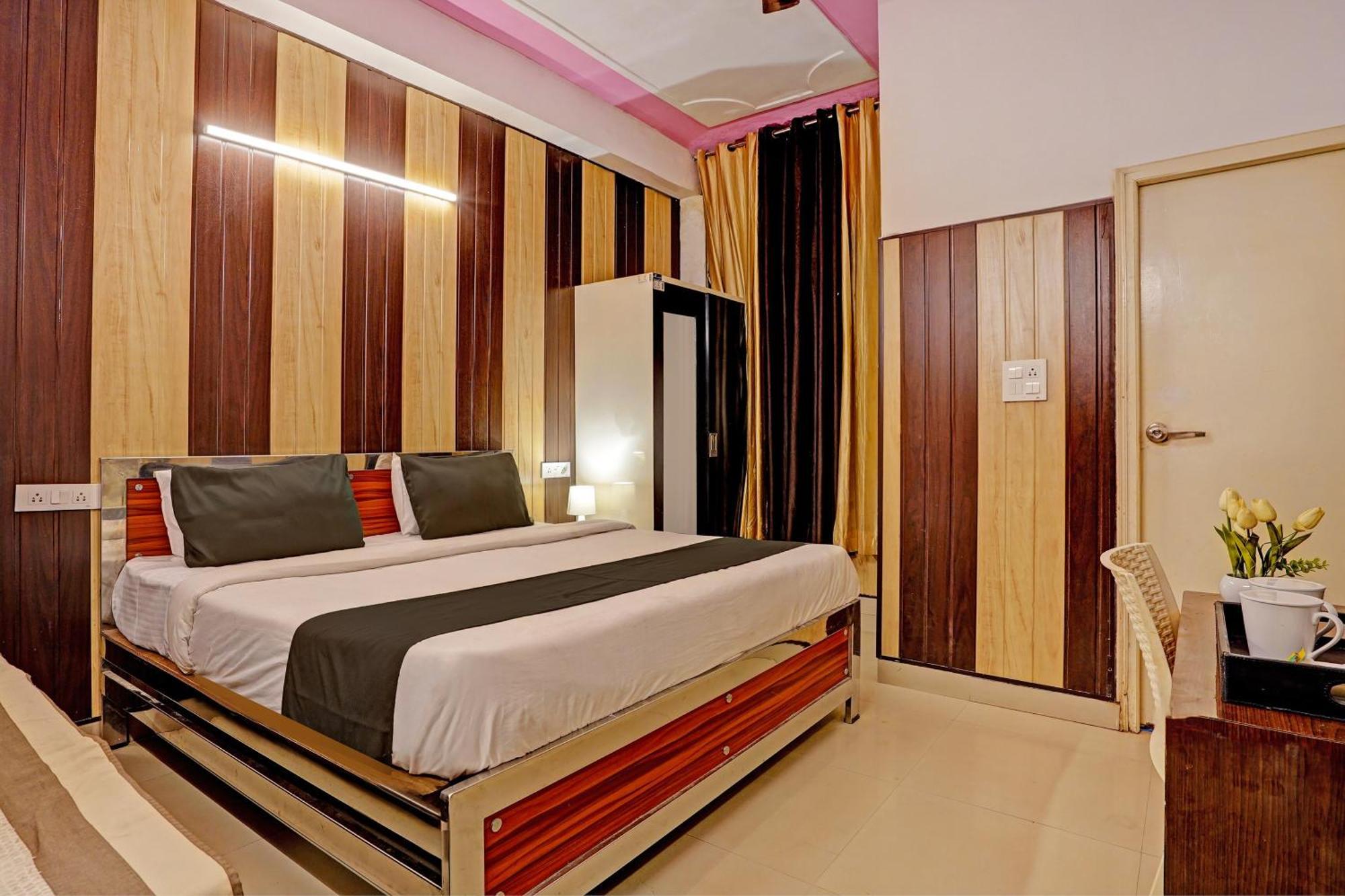 Hotel O Greno House Near Pvr Ansal Plaza Greater Noida Buitenkant foto