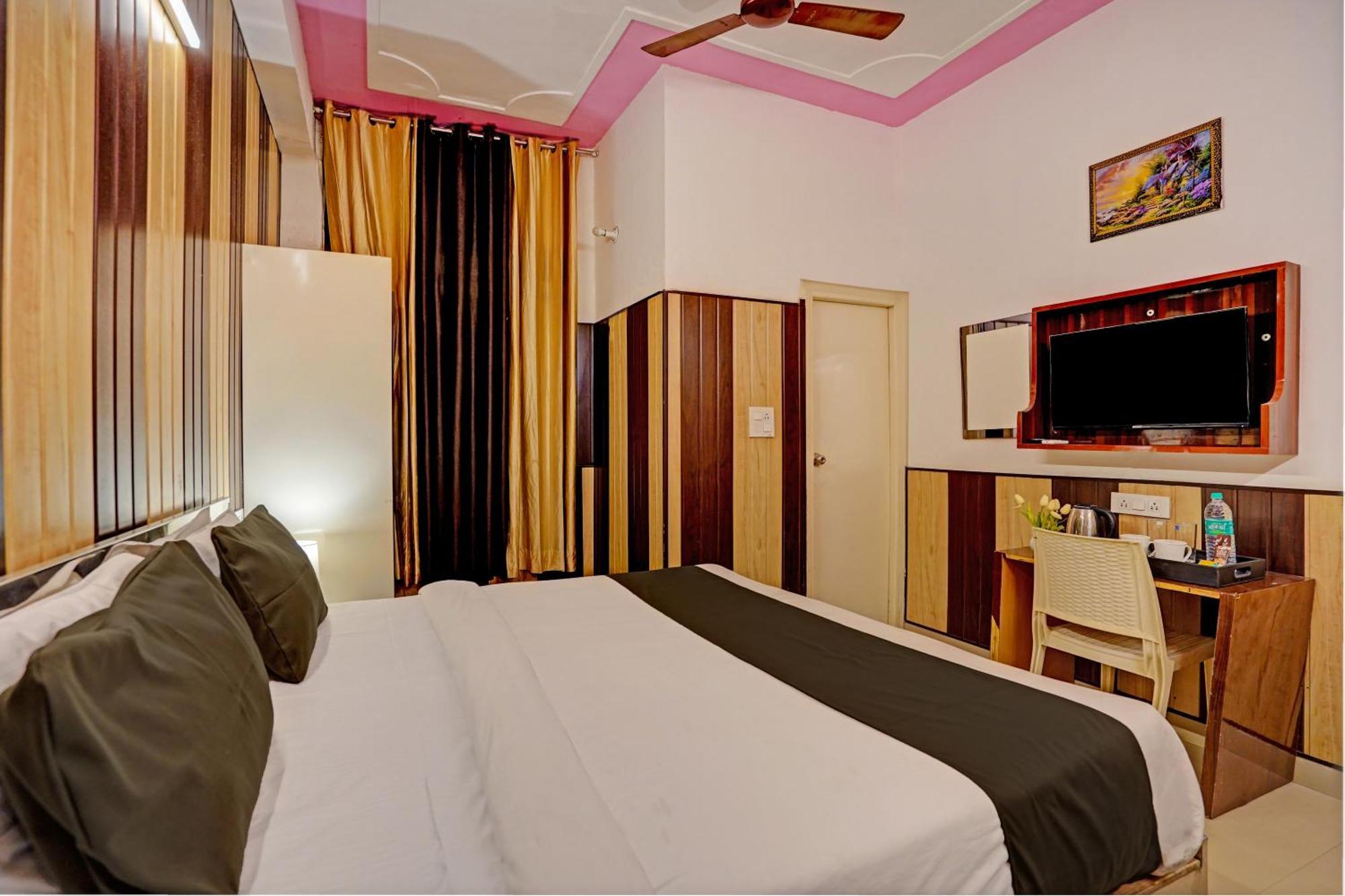 Hotel O Greno House Near Pvr Ansal Plaza Greater Noida Buitenkant foto